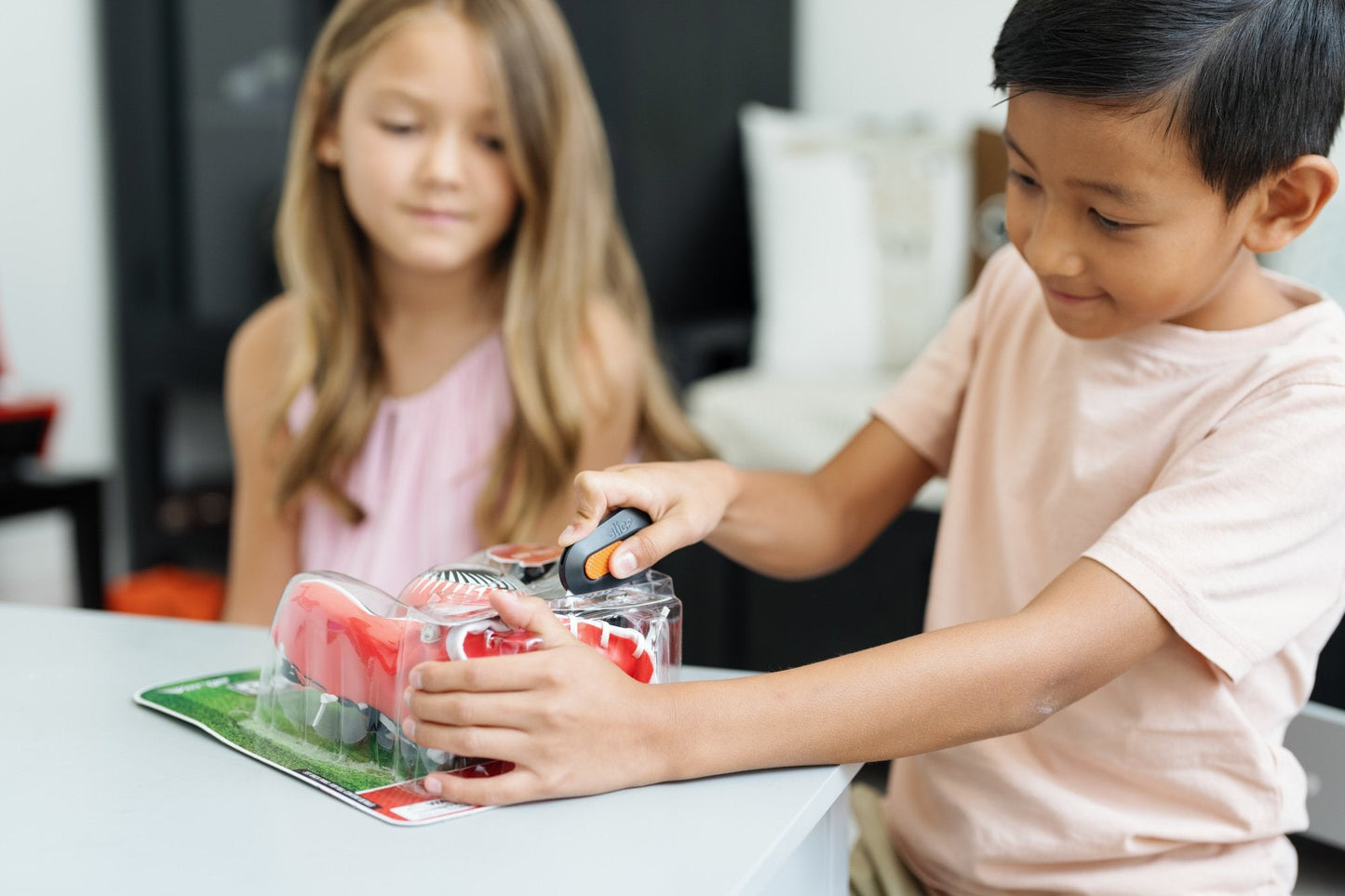 Mini-Cutter mit manueller Klingenverstellung