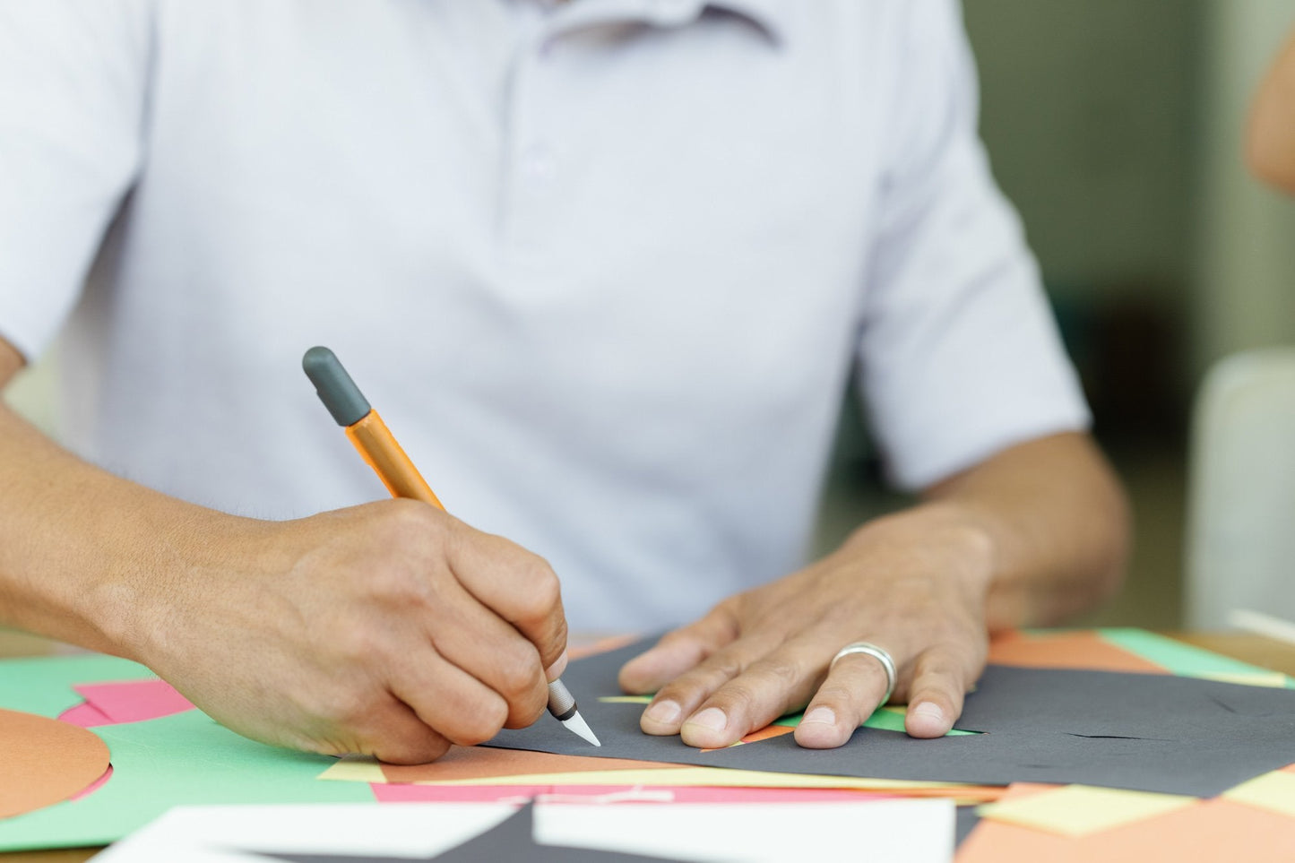 Bastelmesser (mit Schutzkappe)